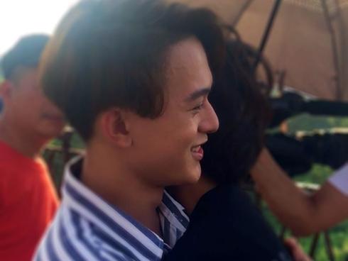 Quốc tỏ tình với Huệ, Bảo xin được nắm tay Ánh Dương trong tập 84 Về Nhà Đi Con-4