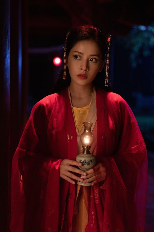 Chán quật tiểu tam, Hương Giang rục rịch tiến cung trong MV mới đậm chất cổ trang?-2