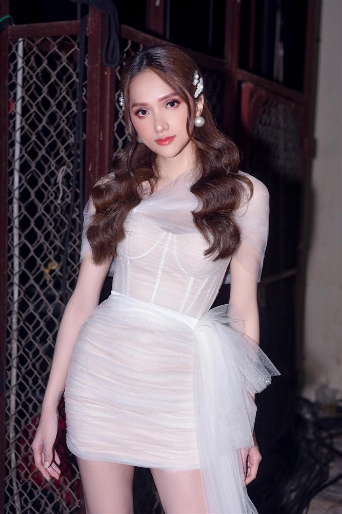 Chán quật tiểu tam, Hương Giang rục rịch tiến cung trong MV mới đậm chất cổ trang?-3