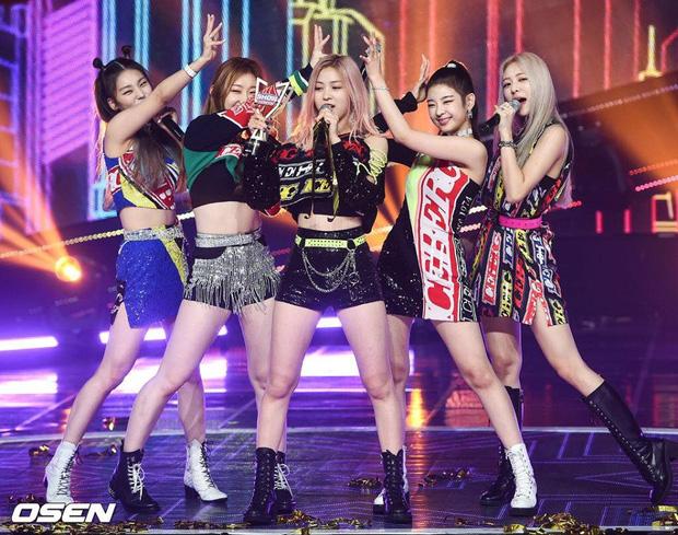 Nữ idol xấu nhất Kpop khoe vẻ ngoài lột xác rực rỡ-8