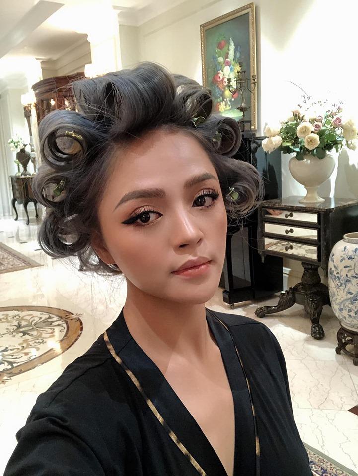 Có tình yêu mới, Huệ Về nhà đi con lột xác khác phim một trời một vực-7