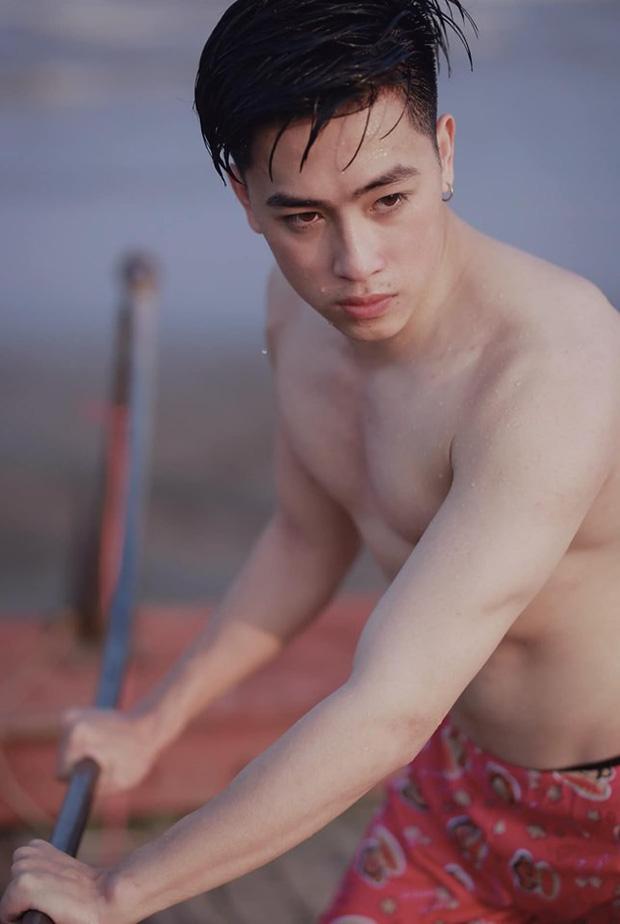 Gây sốt trong MV cover của Linh Ka chưa đủ, hotboy học đường khiến dân tình chao đảo với ảnh thẻ nhìn là muốn yêu-4