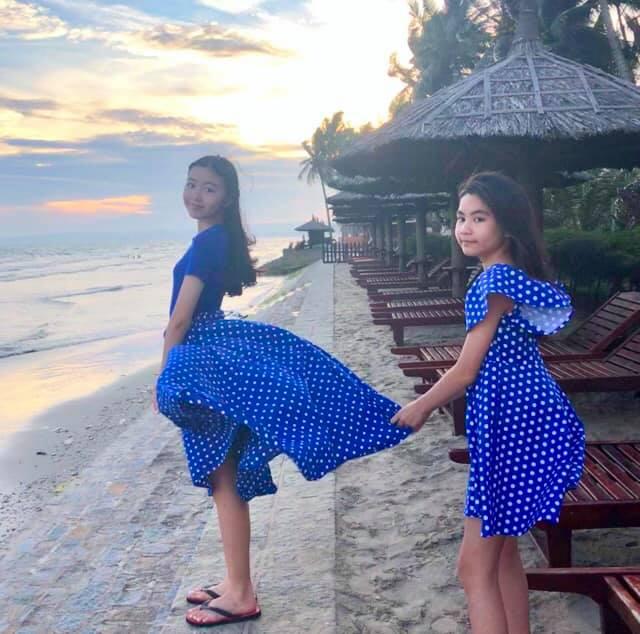 Cứ tưởng xuề xòa nhưng hóa ra gia đình MC Quyền Linh có nguyên tắc về quần áo khi đi du lịch hẳn hoi!-3