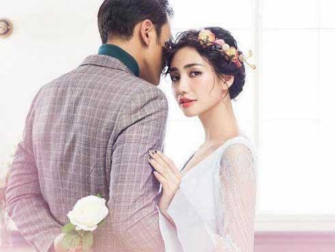 Chồng đổ vỏ khi vợ trẻ được chủ thầu xây dựng tặng quà-2