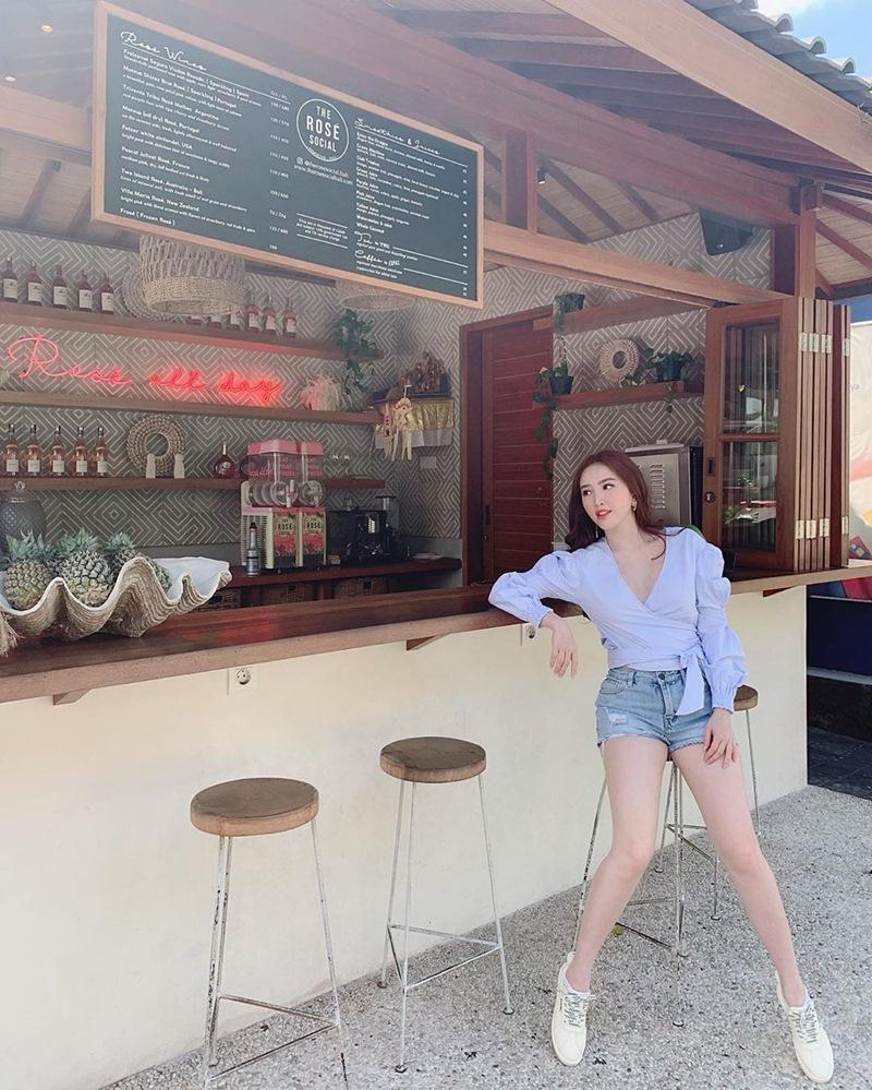 Cuối tuần là phải lên đồ sexy với áo hai dây: Hồ Ngọc Hà đằm thắm - Minh Hằng cá tính-8