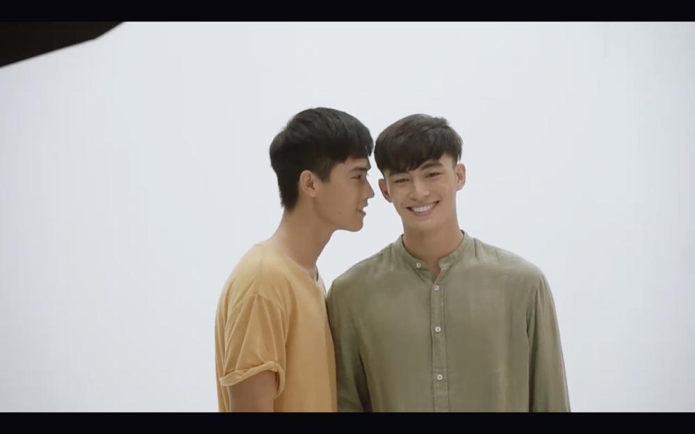 Hoàng thượng của Chi Pu và người yêu đồng tính tình bể bình cả trong phim và đời thực-11