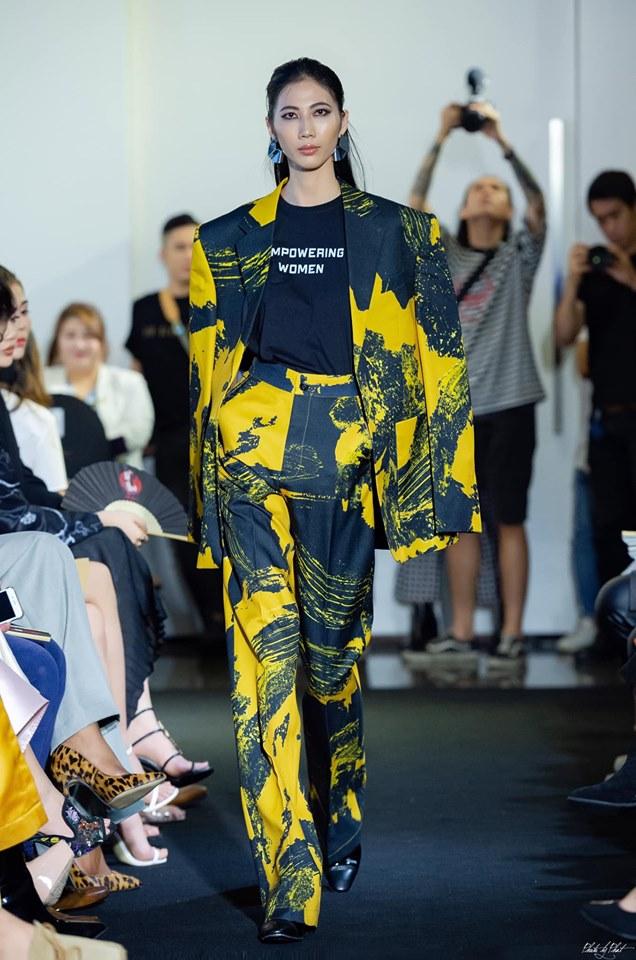 Hết thời gầy như zombie, Cao Ngân tái xuất với thần thái khó ai bì kịp khi catwalk ở VNTM 2019-7