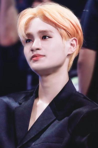 8 idol sinh năm 2001 vừa tài, vừa sắc của Kpop-2