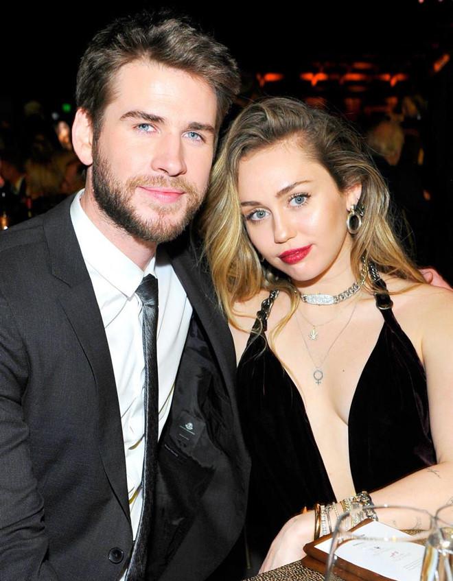 Miley Cyrus chia tay Liam Hemsworth sau gần một năm kết hôn-1