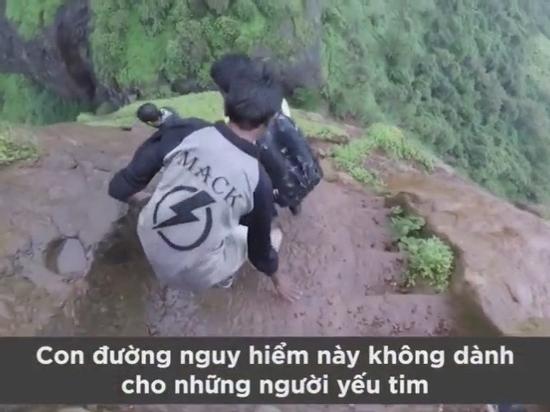 Pháo đài cổ trên ngọn núi cao 700 m, thách thức dân trekking ở Ấn Độ