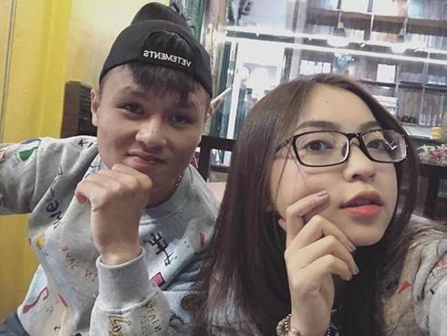 Dân mạng 'mệt mỏi' vì bạn gái Quang Hải liên tục úp mở chuyện chia tay