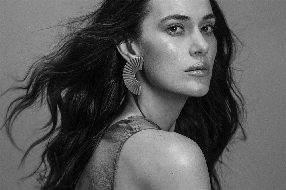 Bản tin Hoa hậu Hoàn vũ 11/8: Hoàng Thùy, Phạm Hương hay HHen Niê mới là nữ hoàng sắc đẹp?-10