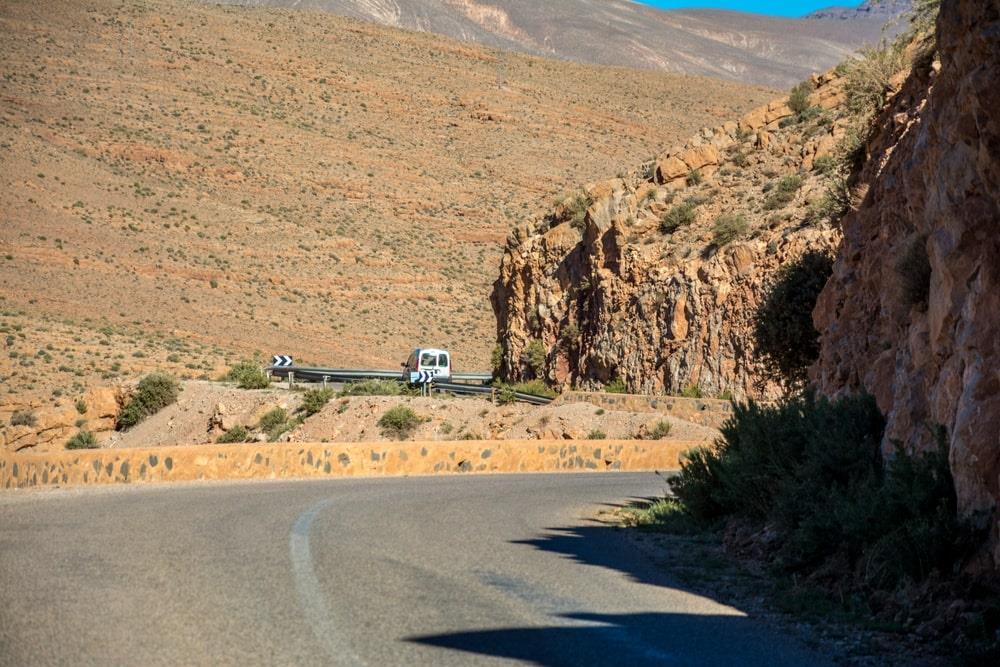 Cận cảnh tuyến đường nguy hiểm nhất hành tinh-6