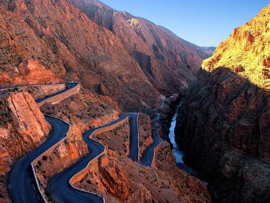 Cận cảnh tuyến đường nguy hiểm nhất hành tinh