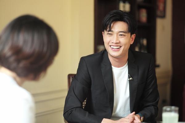 Quốc Trường lần đầu lên tiếng về tin đồn tình cảm với Lê Phương, Mai Phương Thúy và Midu-1