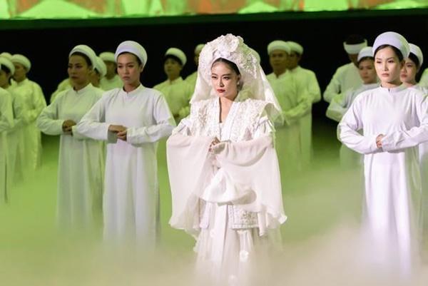 ‘Tứ phủ’ của Hoàng Thùy Linh: Sáng tạo hay chưa hiểu đạo?-2