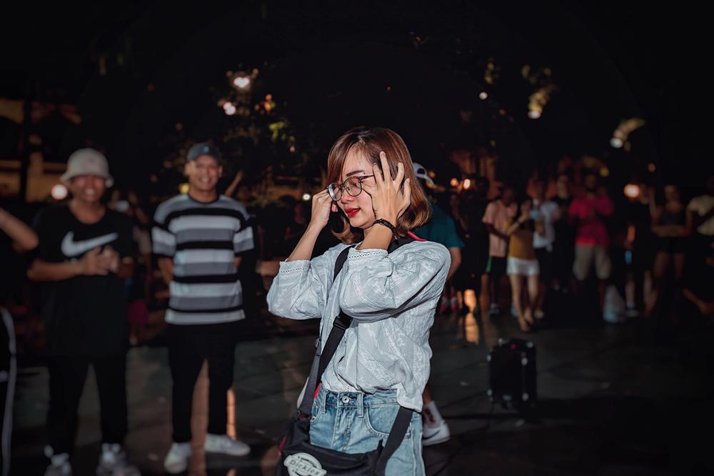 Dành cả thanh xuân bên chàng trai từ năm 17 tuổi, cô gái trẻ nhận kết viên mãn cho tình yêu kéo dài gần một thập kỷ-4