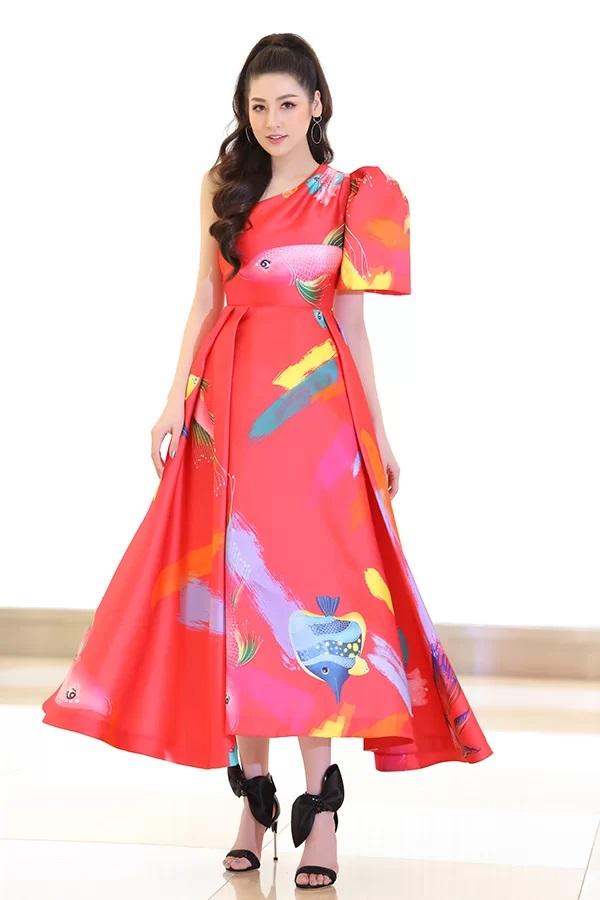 SAO MẶC XẤU: Giáng My cưa sừng làm nghé bất thành - Ngọc Trinh tiếp tục hớ hênh nội y trước ống kính-6