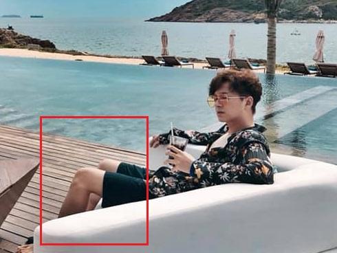 Tưởng giảm cân sẽ đẹp toàn diện, ai ngờ Ngô Kiến Huy lộ rõ chân 'que tăm' nhìn đến thảm thương