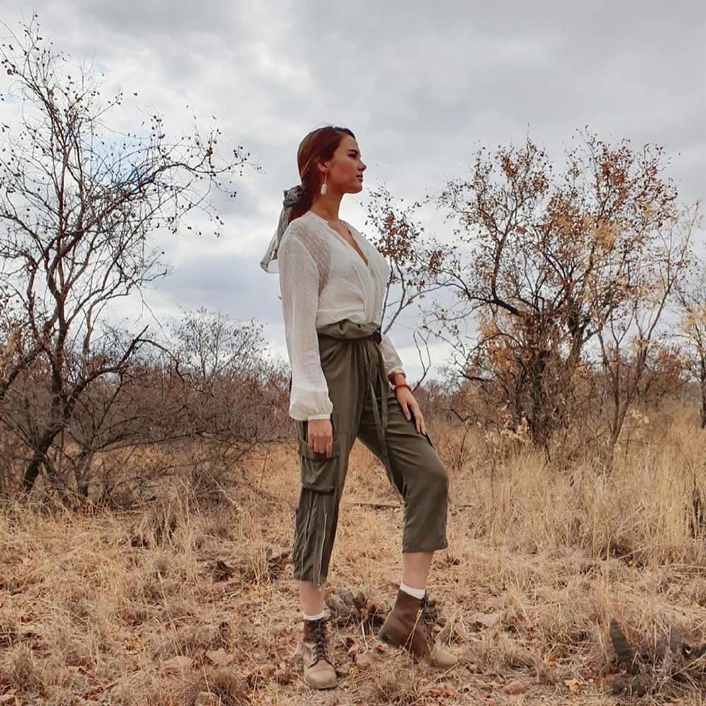 Bản tin Hoa hậu Hoàn vũ 12/8: HHen Niê lên đồ xuất sắc, chặt đẹp từ Phạm Hương đến mỹ nhân thế giới-10