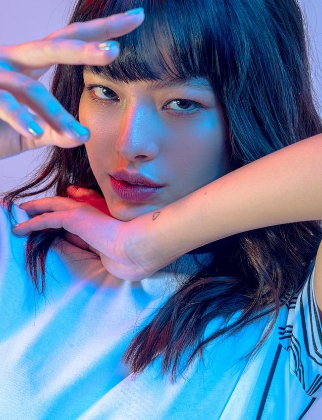 Học ngay Tú Hảo mix đồ vừa đẹp vừa pose được dáng ấn tượng-1