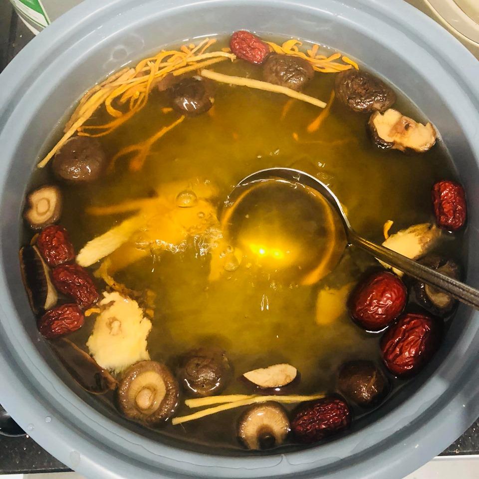 Không nhắc tới bất kỳ người phụ nữ nào ngoài mẹ, Kiều Minh Tuấn nói gì khi được khuyên lấy vợ sinh con?-7