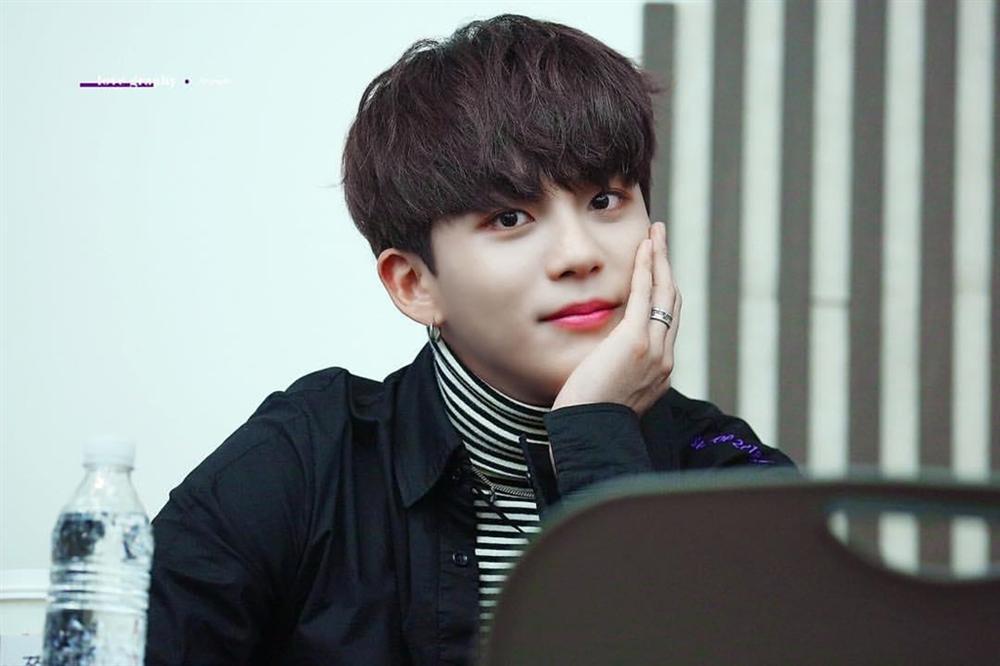 Những em út sở hữu nhan sắc lẫn tài năng nổi bật nhất Kpop-7