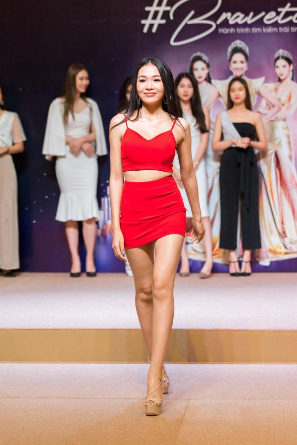 Em gái Hoàng Thùy bất ngờ đăng ký thi Hoa hậu Hoàn vũ nhưng không ngạc nhiên bằng nhan sắc dậy thì trên cả thành công-3