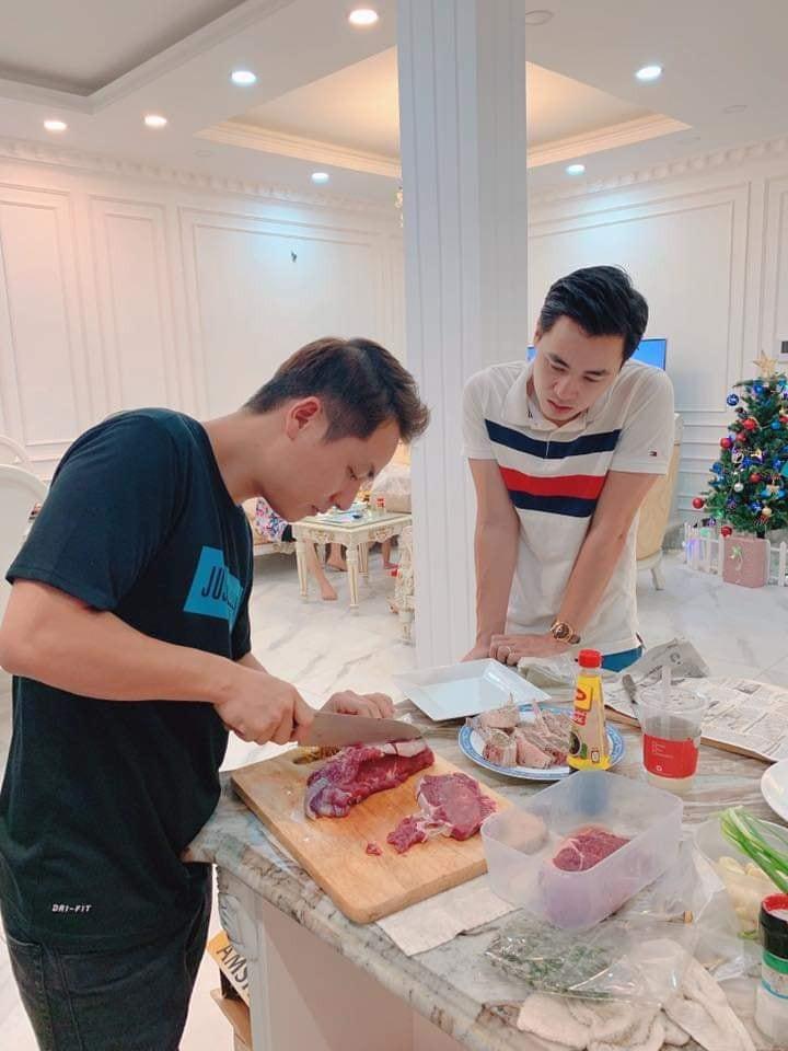 Nhìn căn bếp nhà Đăng Khôi thì mới hiểu tại sao vợ anh lại mê mẩn nấu ăn đến thế-4