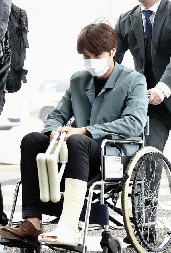 Cuộc sống khắc nghiệt của idol Kpop: Máu, mồ hôi và nước mắt-9