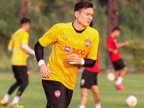 Bạn gái Lâm Tây và loạt WAGs Việt thân thiết với gia đình người yêu-10