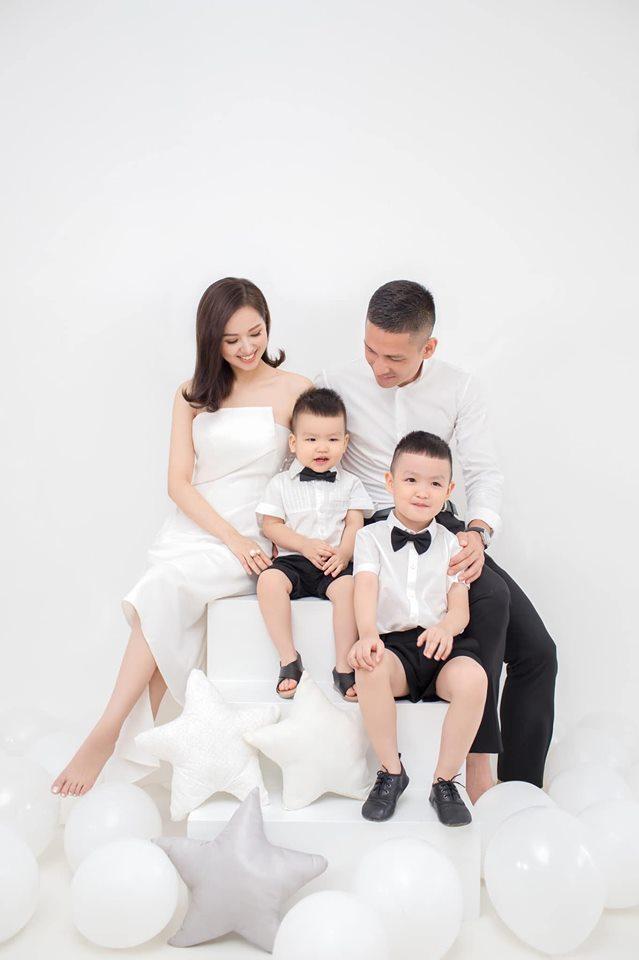 Mới ngày nào còn bé tí hon, quý tử út nhà Tâm Tít đã tròn 2 tuổi được bố mẹ tổ chức sinh nhật xịn sò hết nấc-4