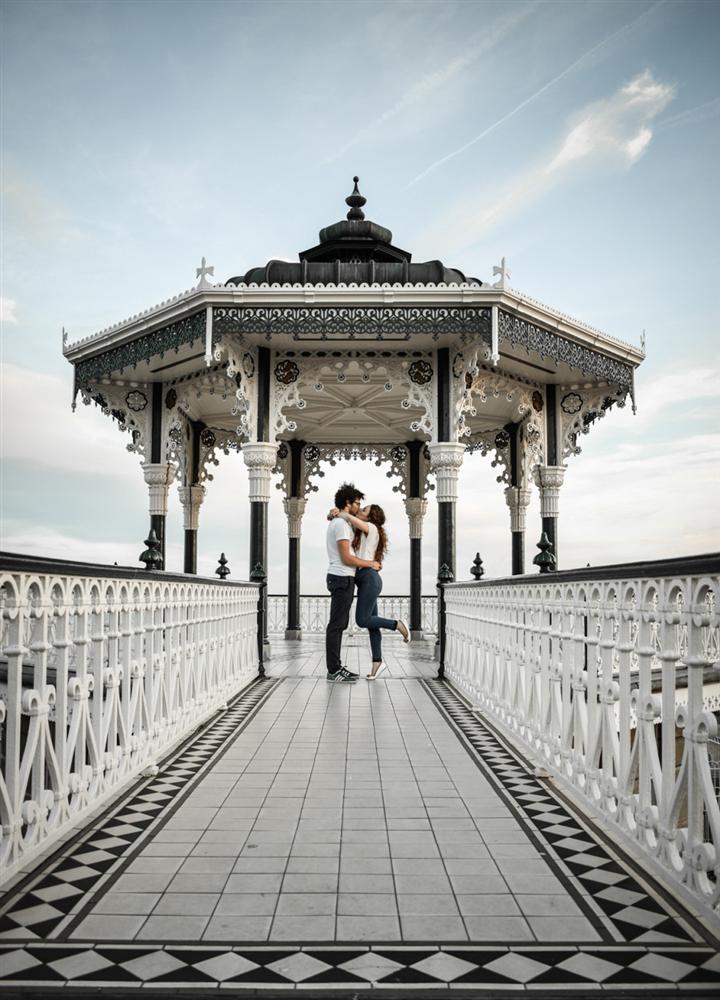 Bức ảnh cụ ông cụ bà Việt nhìn nhau cười hạnh phúc được lên báo nước ngoài, lọt khoảnh khắc tình yêu đẹp nhất-12