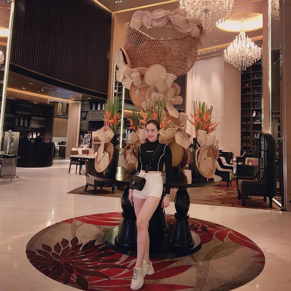 Tin đồn chia tay bạn gái hotgirl chưa kịp nguội, fans chỉ ra bằng chứng Quang Hải đã có người yêu mới?-3