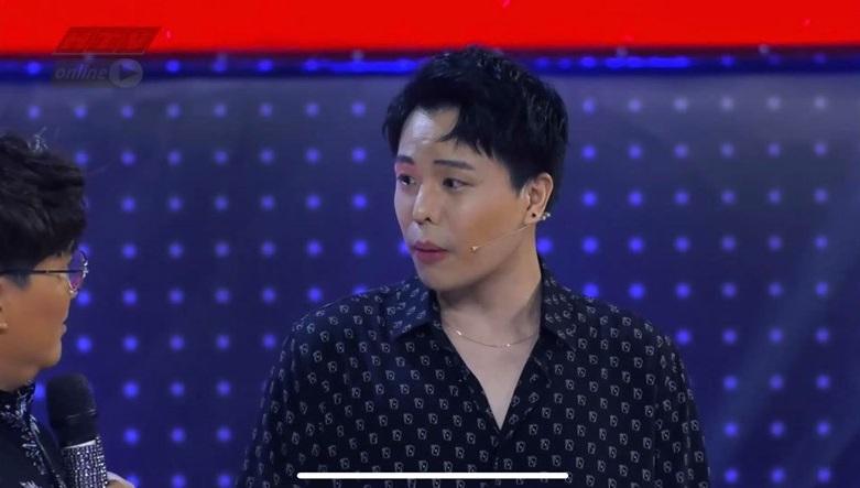 Trịnh Thăng Bình họa mặt như vẹt hát tuồng - Huyền My mất điểm vì kiểu tóc kiếm hiệp lạc điệu-2