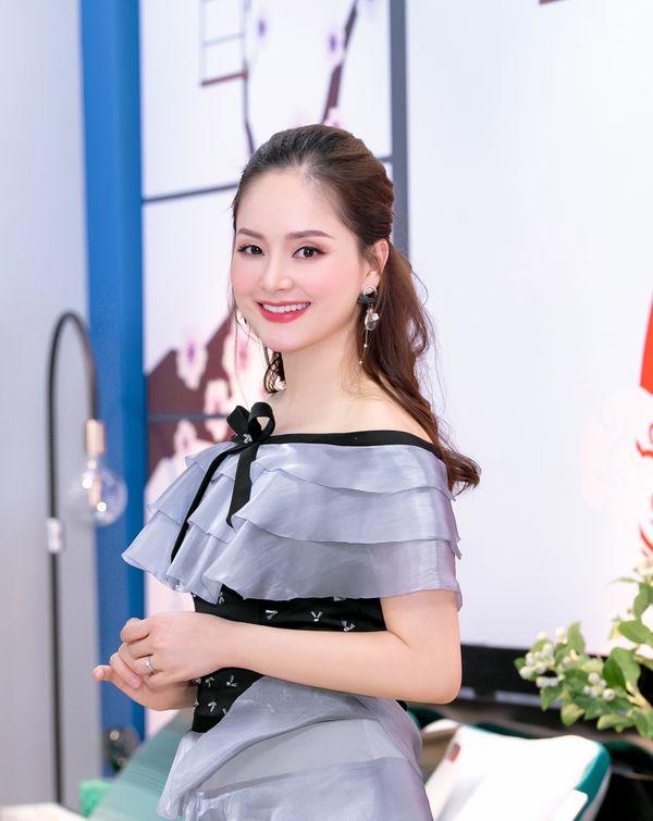 Trịnh Thăng Bình họa mặt như vẹt hát tuồng - Huyền My mất điểm vì kiểu tóc kiếm hiệp lạc điệu-9