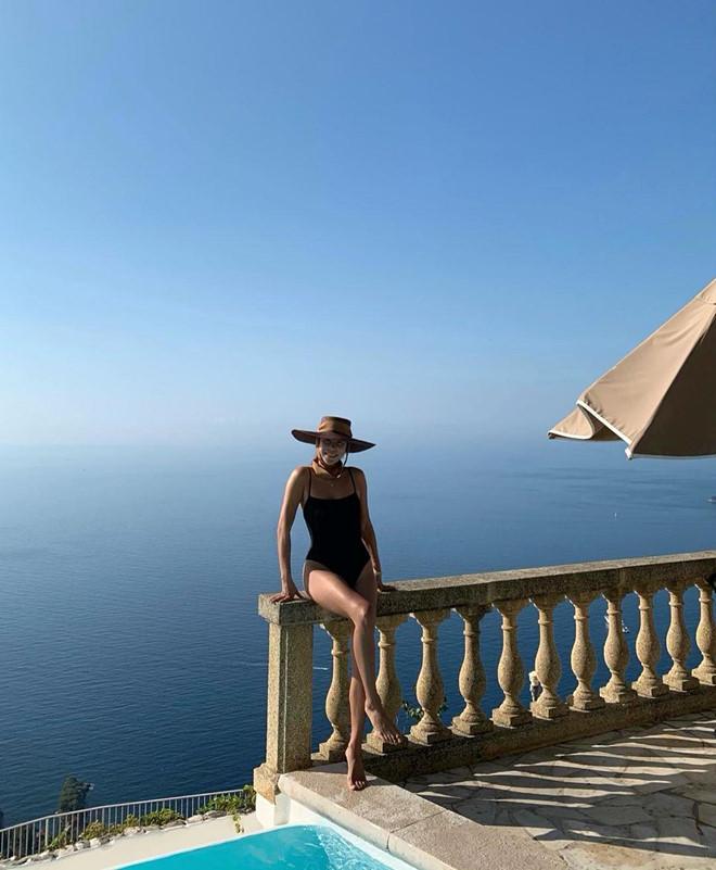 Nàng Quạ Đen của phim ‘Ông trùm’ sống ra sao sau khi bị chồng lừa tiền-7