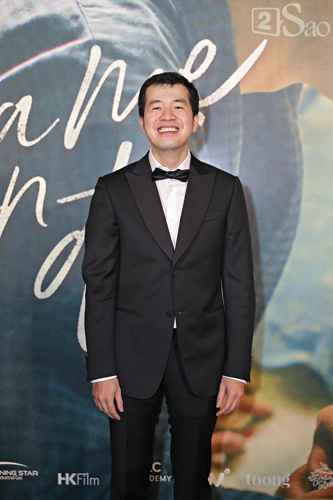 Không nói về chuyện ly hôn, Hồng Đào tươi tắn bên hai con trai trong ngày ra mắt phim-5