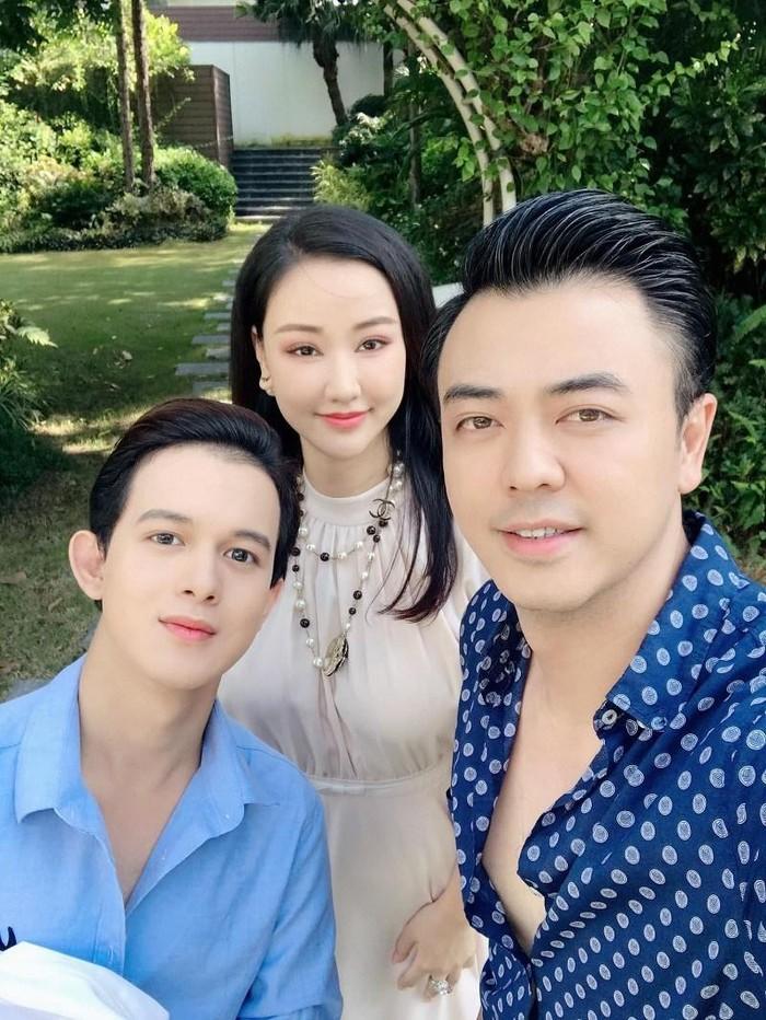 Mỹ nhân phim Vợ ba phá đám tình cảm của Huệ và Quốc trong Về Nhà Đi Con-2