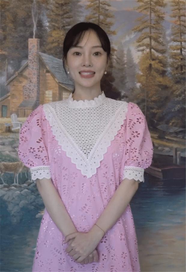 Lý Tiểu Lộ rục rịch trở lại showbiz sau scandal ngoại tình-3