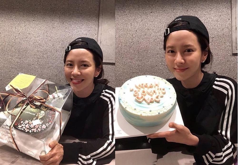 Mợ ngố U40 Song Ji Hyo khoe mặt mộc đẹp không tì vết-1