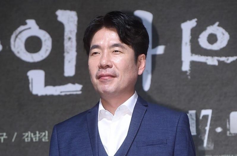 Mợ ngố U40 Song Ji Hyo khoe mặt mộc đẹp không tì vết-5