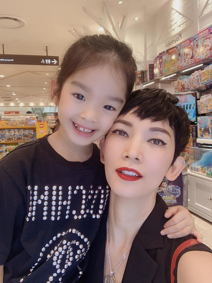 Tưởng đã cho con gái một mái ấm trọn vẹn, nào ngờ Xuân Lan công khai chia tay người tình Hà Nội-4