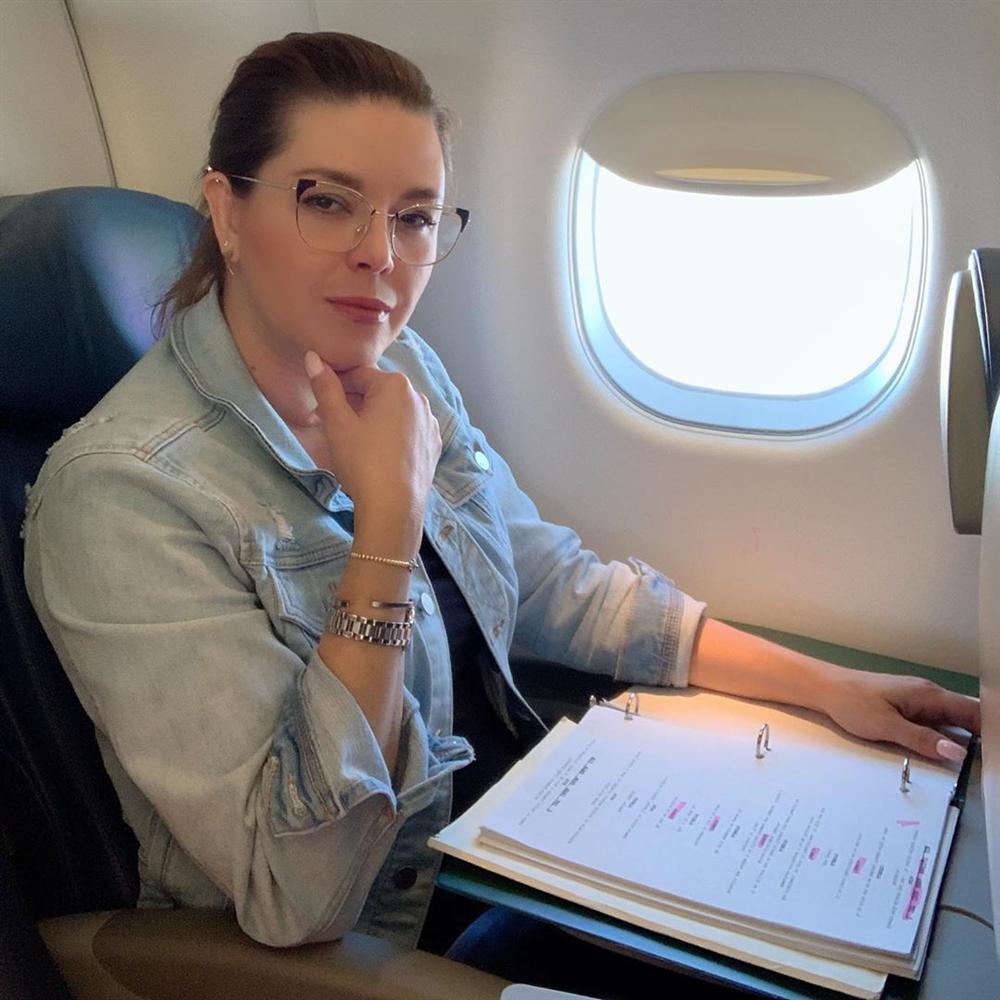 Bản tin Hoa hậu Hoàn vũ 15/8: Phạm Hương lên đồ xuất sắc, chặt luôn cả bông hồng của lục địa đen-3