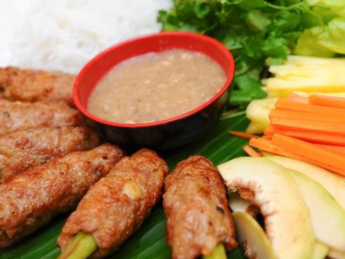 Mẹ Hà Nội tiết lộ mẹo rán nem giòn tan, không bị nát, trăm cái ngon như một-3