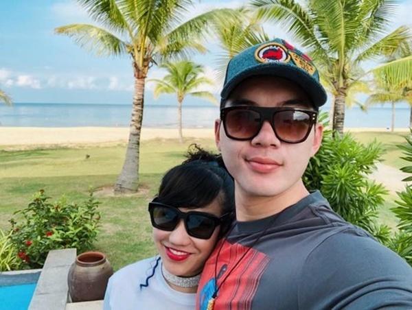 Sao nam 28 tuổi bỏ Sài Gòn ra Hà Nội làm chồng nữ đại gia U50 giờ ra sao?-9