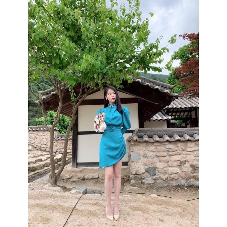 Xem Hotel Del Luna, khán giả chỉ ngắm trang phục của IU thôi cũng đủ mãn nhãn-5