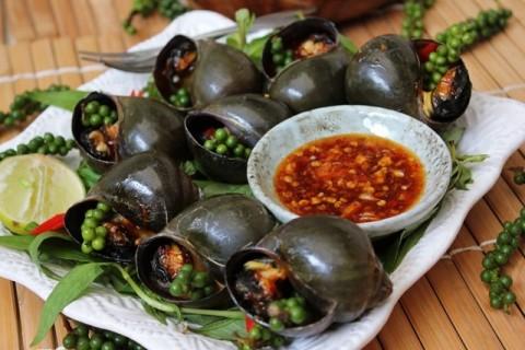 Ốc bươu nướng tiêu cay và chuột chiên mắm ở xứ người đẹp Tây Đô-1