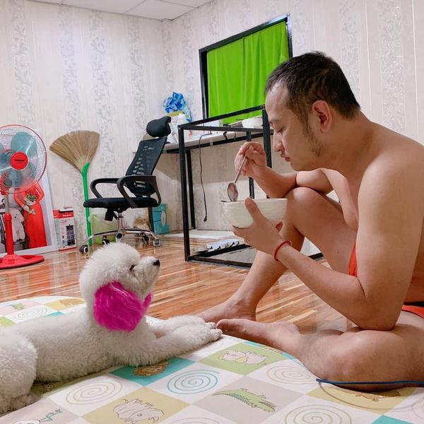 Chồng suốt ngày ôm tiểu tam hú hí, cô vợ lên mạng tố cáo còn đưa hẳn ảnh người thứ 3 lên làm ai cũng cười phì-4