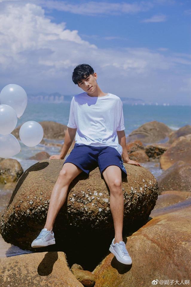 Liêu xiêu với vẻ điển trai của Hắc Trạch - bạn trai nhà người ta với những clip ngôn tình khiến bao con tim thổn thức-2